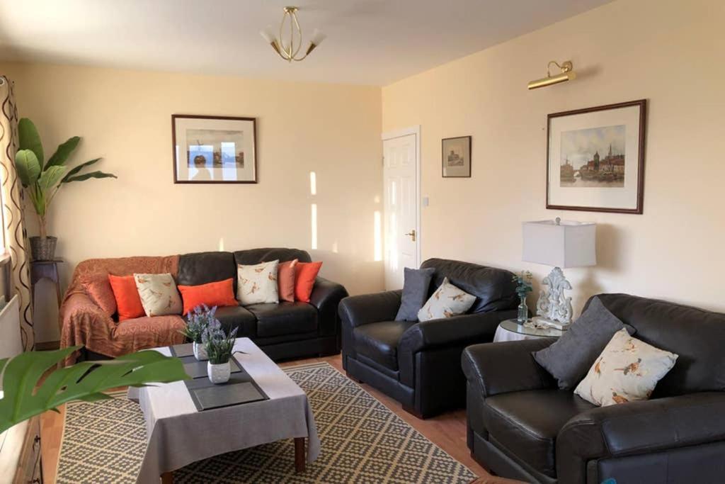 Whitehead Holiday Cottage Eksteriør billede